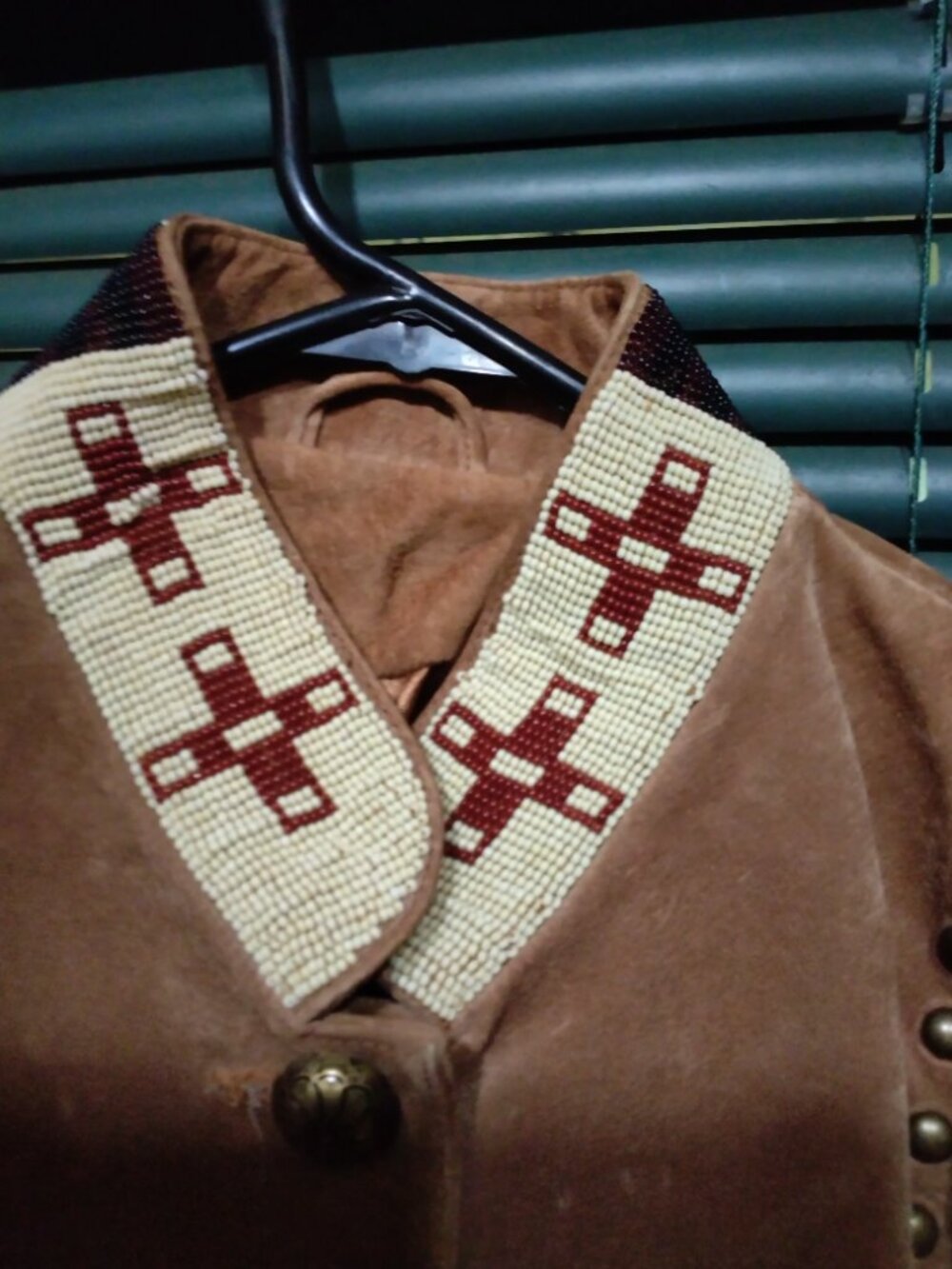 Vintage Sitting Bull Style Beaded And Studded Suede Jacket Size S - Picture 7 of 9